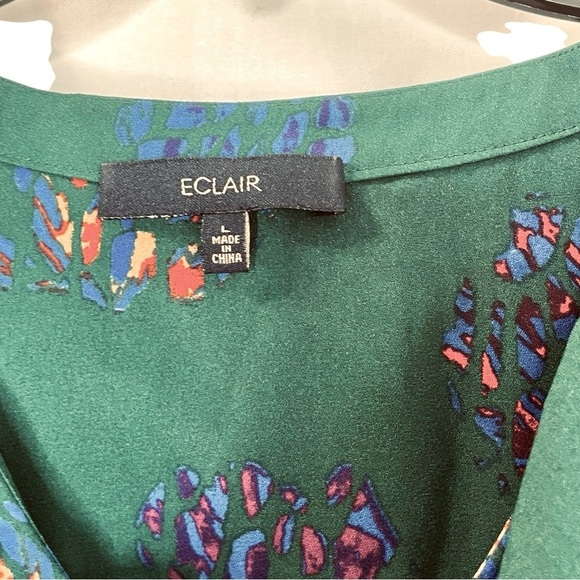 Eclair Green Abstract Print Ruffle Front Blouse | Size L - Picture 7 of 11